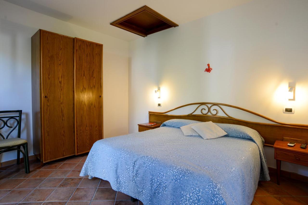 Апартаменти Agriturismo Piccolo Canyon П'яно-ді-Сорренто Екстер'єр фото